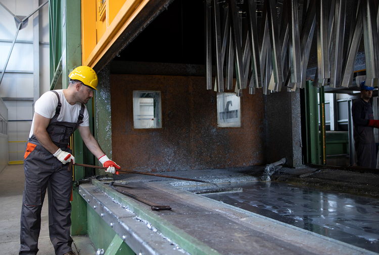 IndustrialCleaning img